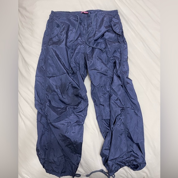 Edikted parachute pants size XL - Picture 2 of 4